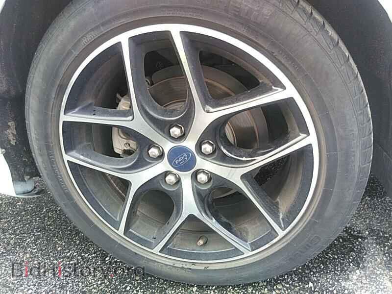2016 Ford Focus - VIN: 1FADP3F28GL395969 - Фото 12