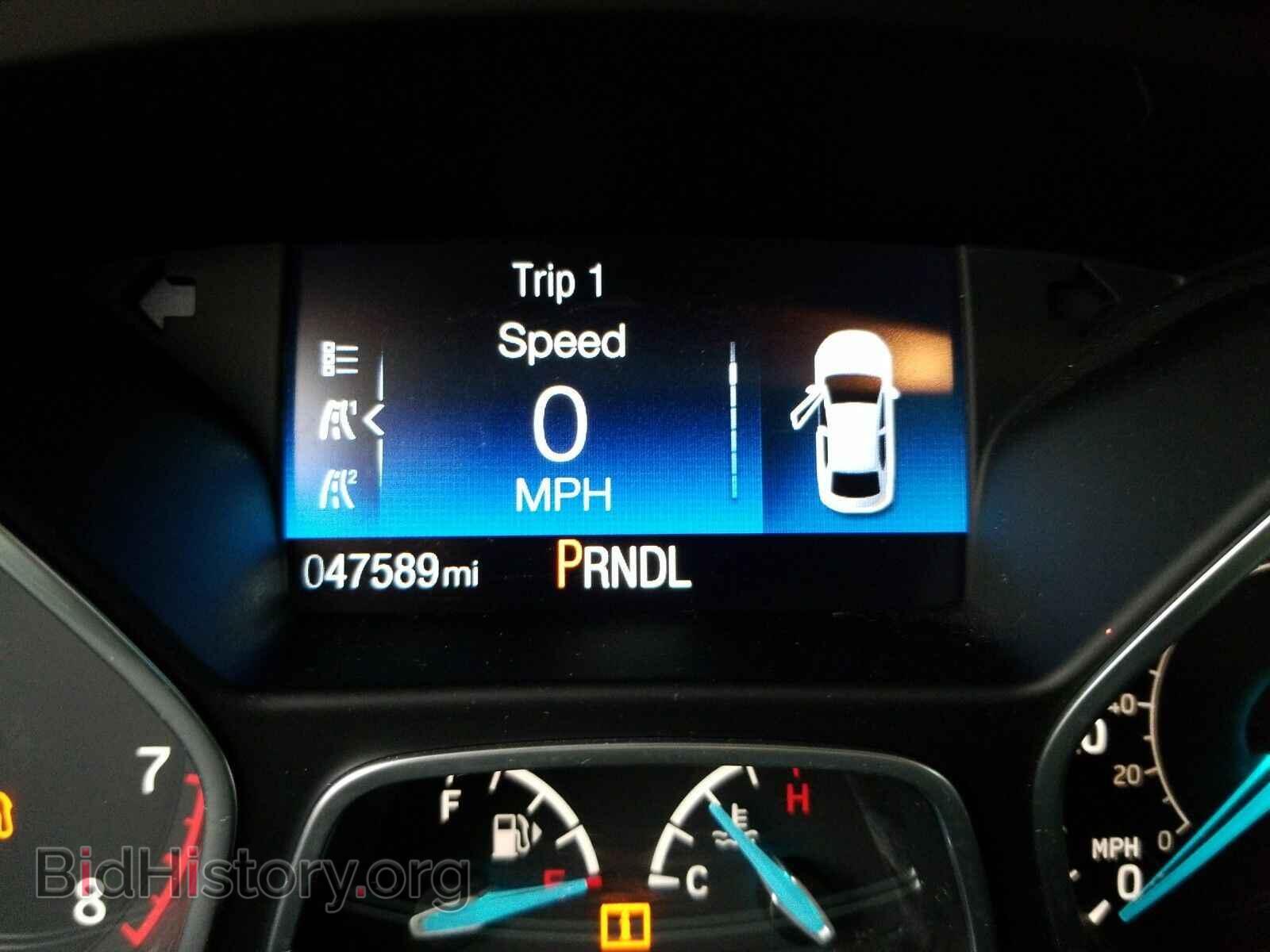 2018 Ford Focus - VIN: 1FADP3E26JL203893 - Фото 5