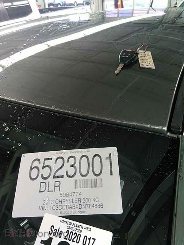 2013 Chrysler 200 - VIN: 1C3CCBABXDN764886 - Фото 8
