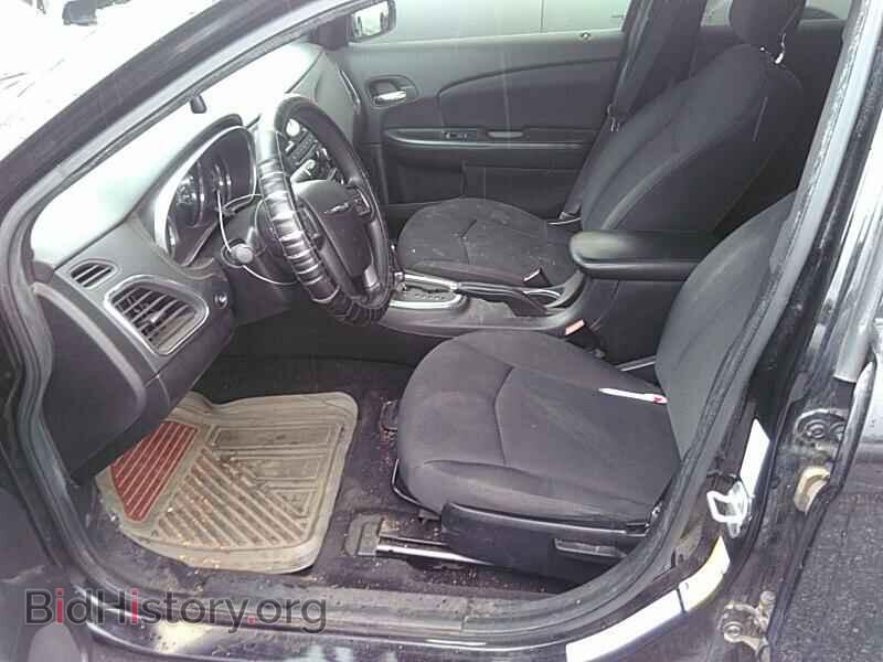 2013 Chrysler 200 - VIN: 1C3CCBAB3DN639907 - Фото 3