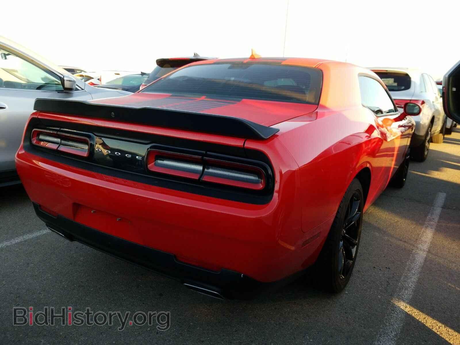 2018 Dodge Challenger - VIN: 2C3CDZAG3JH217190 - Фото 2