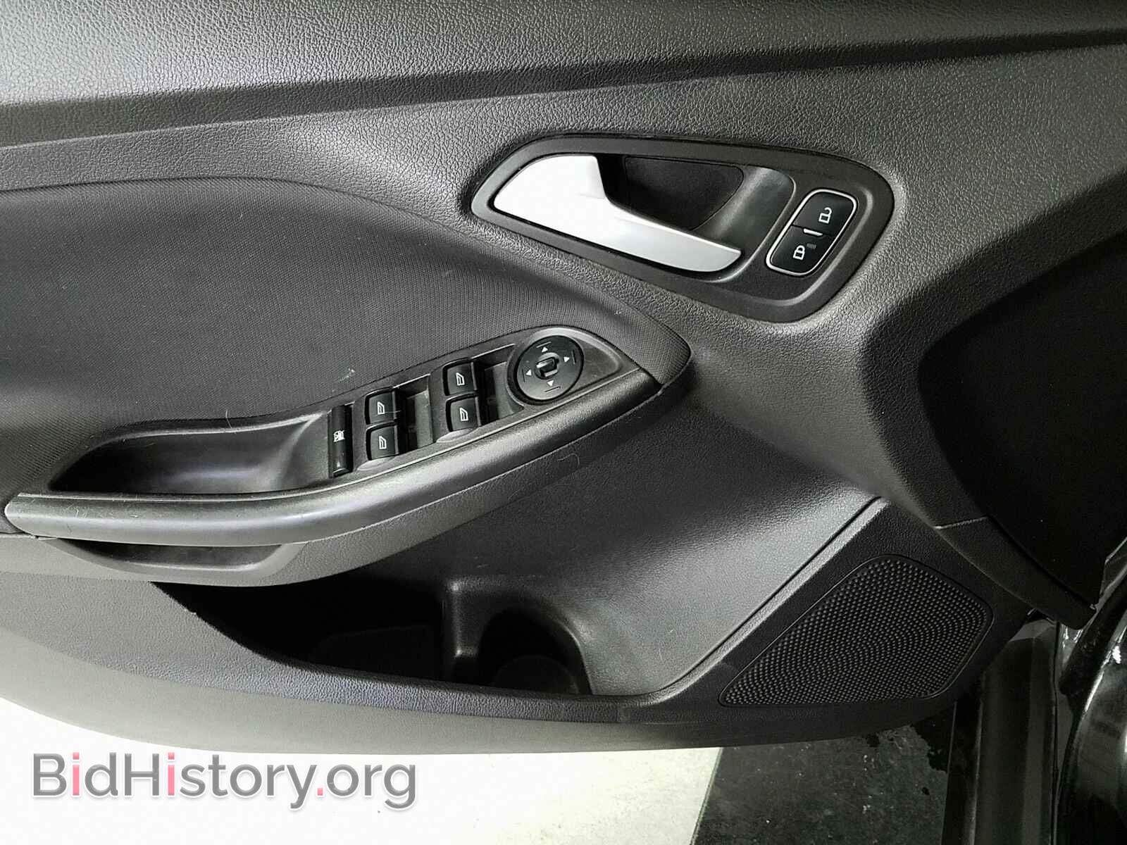 2015 Ford Focus - VIN: 1FADP3F24FL202991 - Фото 9
