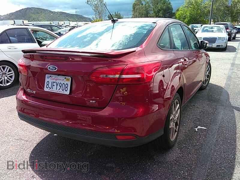 2015 Ford Focus - VIN: 1FADP3F29FL334595 - Фото 2