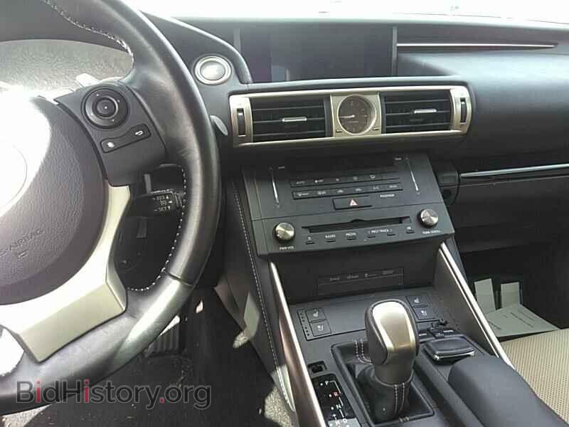 2016 Lexus IS 200t - VIN: JTHBA1D2XG5036698 - Фото 4