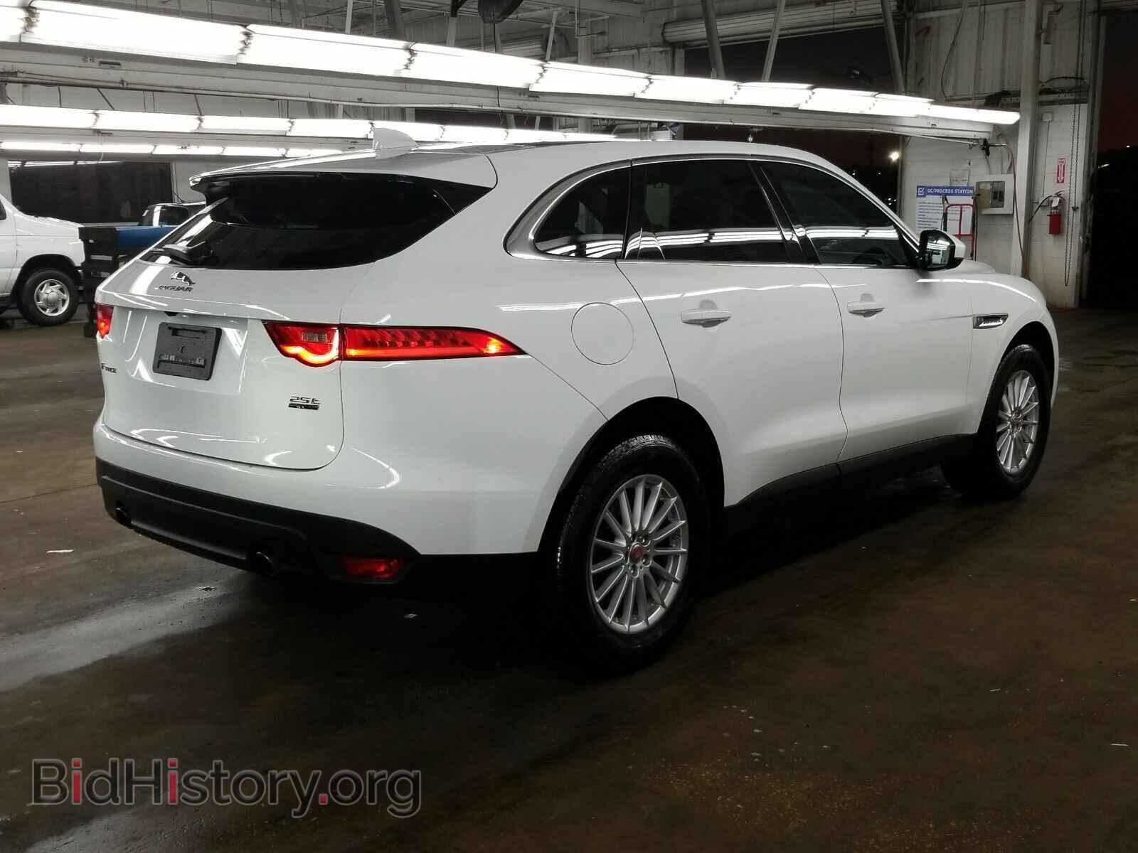 2019 Jaguar F-PACE - VIN: SADCS2FX7KA391821 - Фото 2