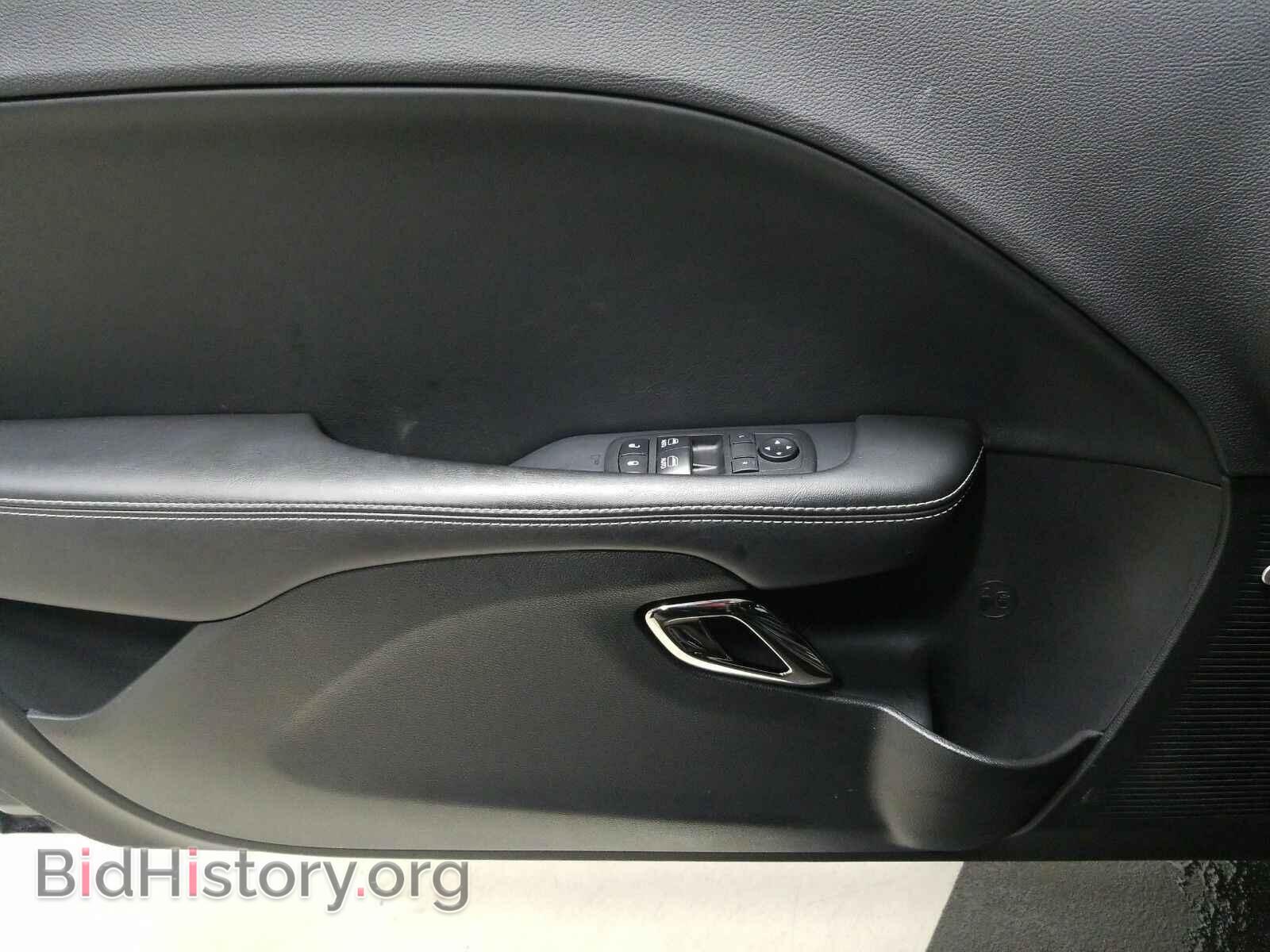 2019 Dodge Challenger - VIN: 2C3CDZL92KH570004 - Фото 9