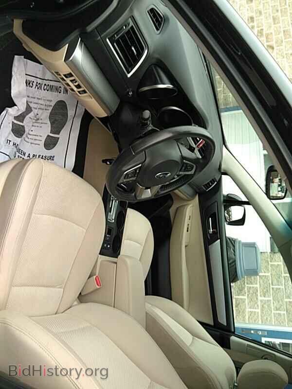 2017 Subaru Outback - VIN: 4S4BSADC5H3335015 - Фото 3