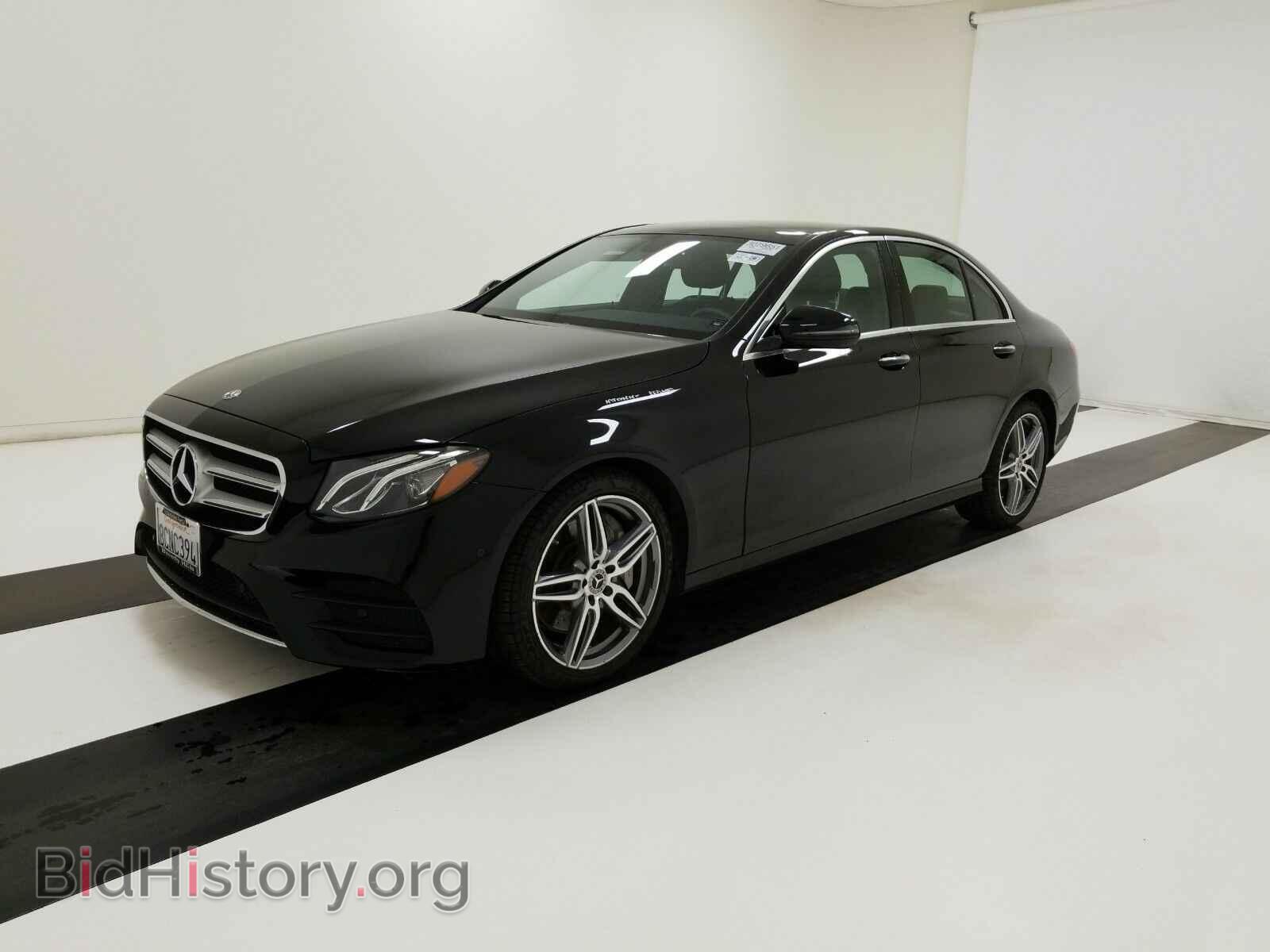 Photo WDDZF4JB2JA385916 - Mercedes-Benz E-Class 2018