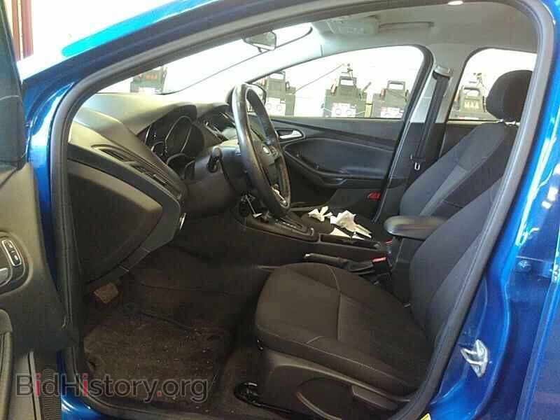 2018 Ford Focus - VIN: 1FADP3FE9JL236248 - Фото 3