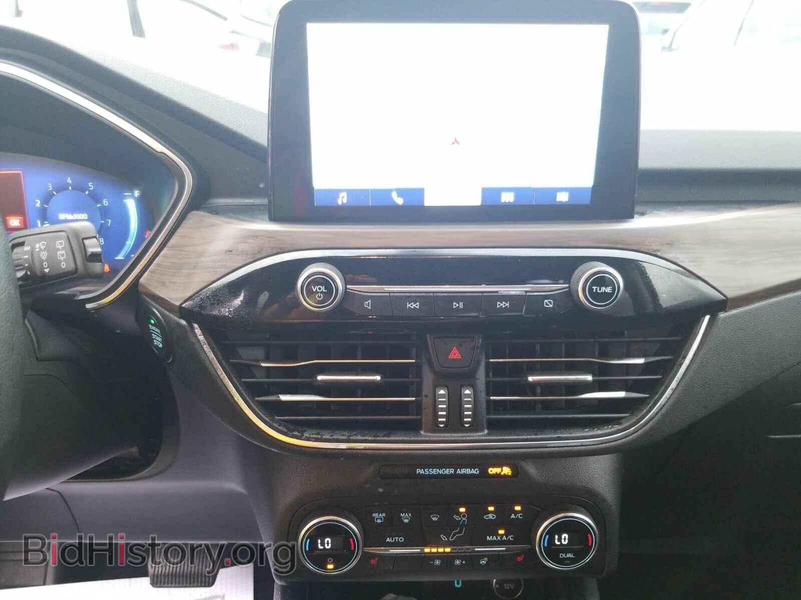 2020 Ford Escape - VIN: 1FMCU9J93LUA58633 - Photo 4