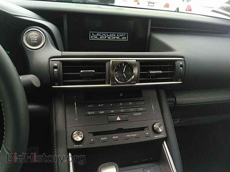 2019 Lexus IS - VIN: JTHBA1D24K5099207 - Фото 4