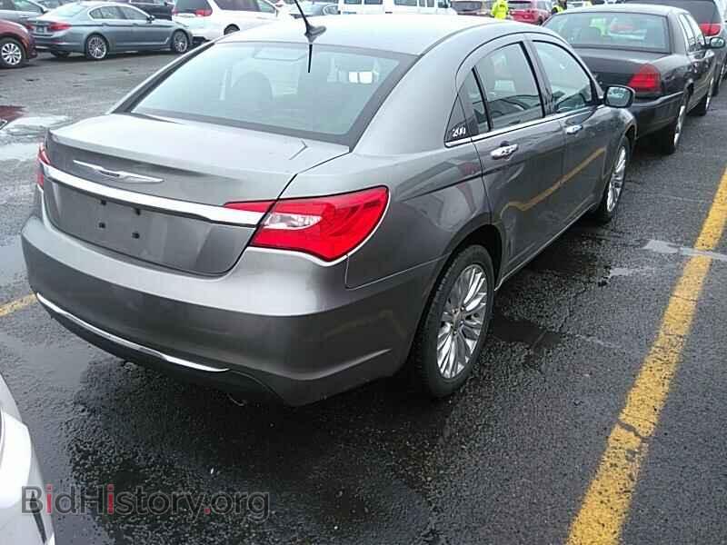 2011 Chrysler 200 - VIN: 1C3BC2FG5BN590187 - Фото 2