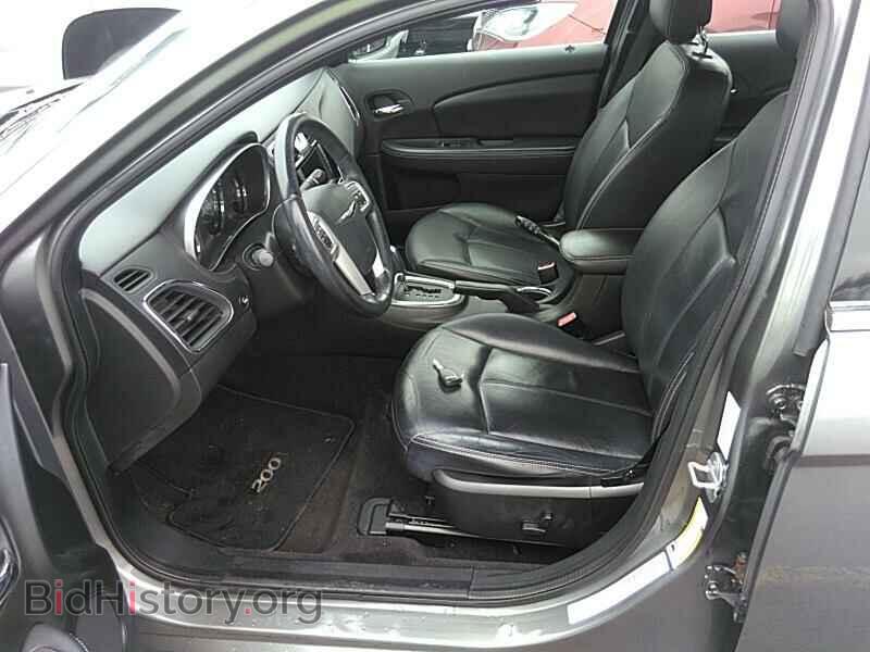 2011 Chrysler 200 - VIN: 1C3BC2FG5BN590187 - Фото 3