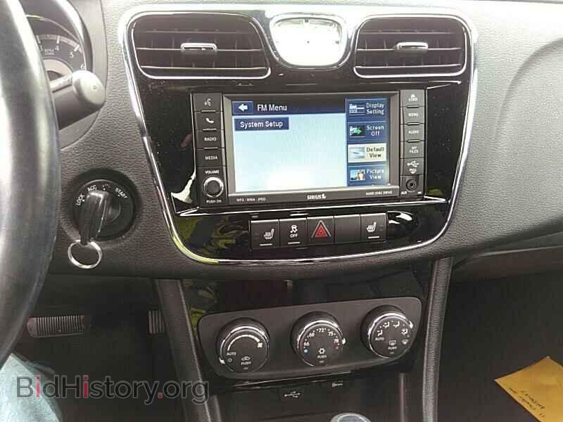 2011 Chrysler 200 - VIN: 1C3BC2FG5BN590187 - Фото 4