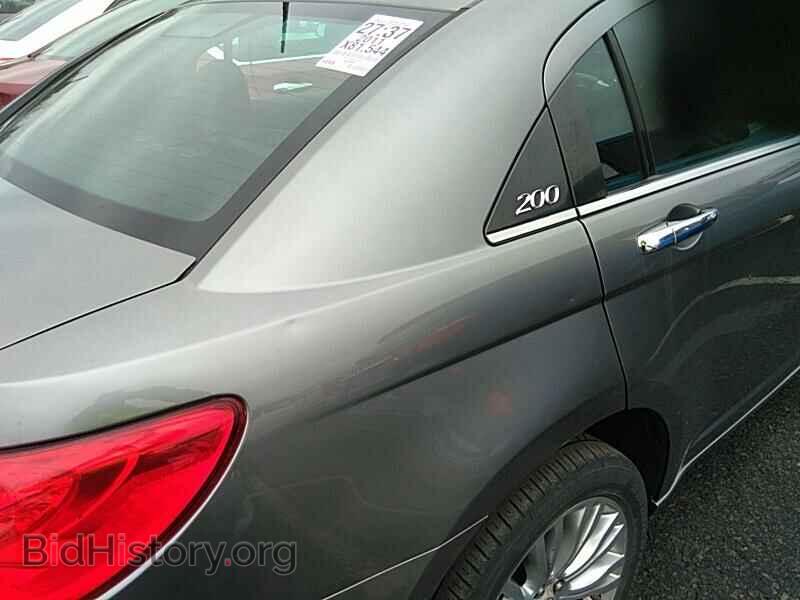 2011 Chrysler 200 - VIN: 1C3BC2FG5BN590187 - Фото 10