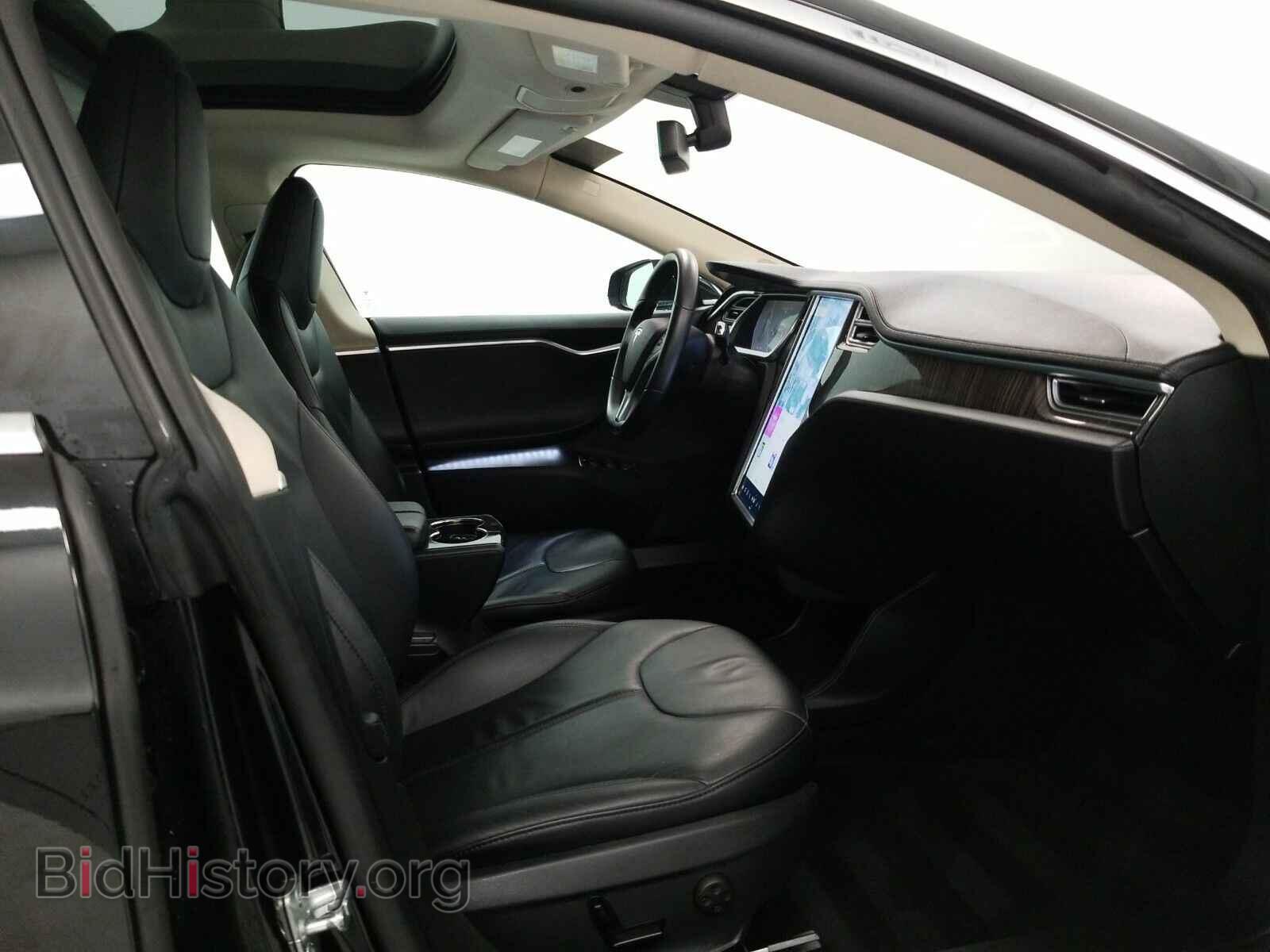 2013 Tesla Model S - VIN: 5YJSA1CN2DFP17493 - Photo 8