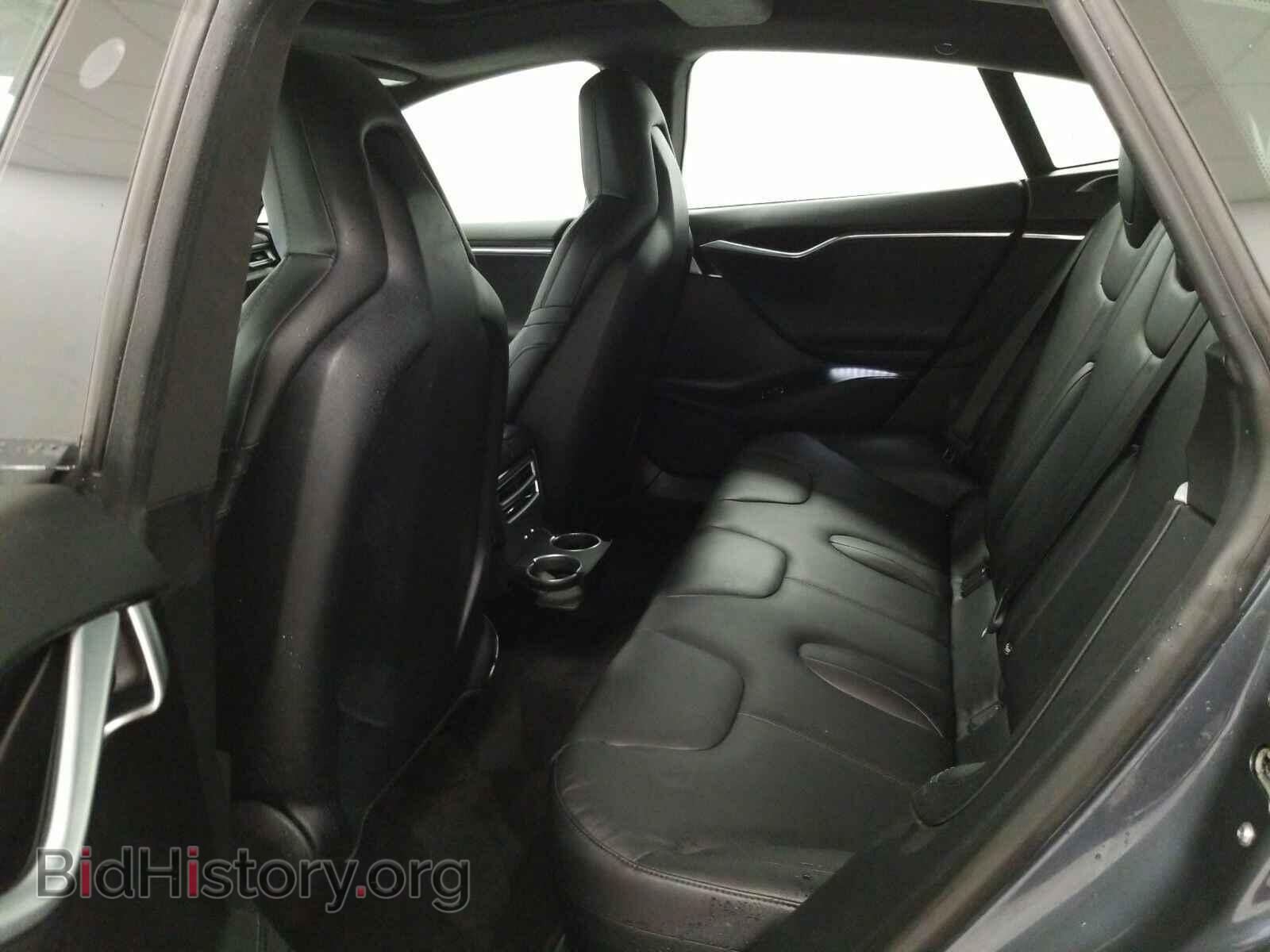2016 Tesla Model S - VIN: 5YJSA1E21GF166979 - Photo 13