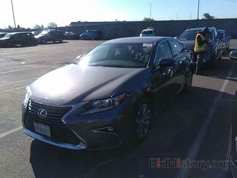 Photo JTHBW1GG8G2102479 - Lexus ES 300h 2016