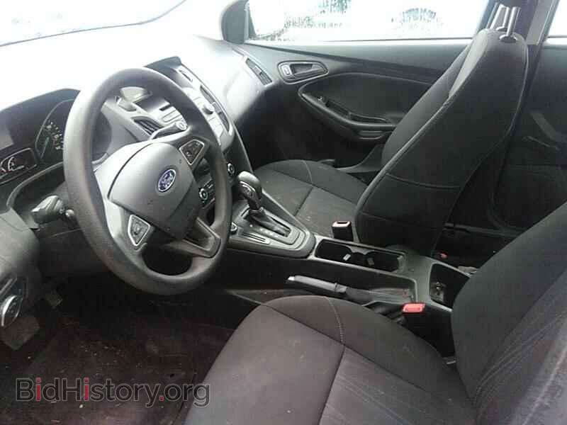 2017 Ford Focus - VIN: 1FADP3E21HL257256 - Фото 3