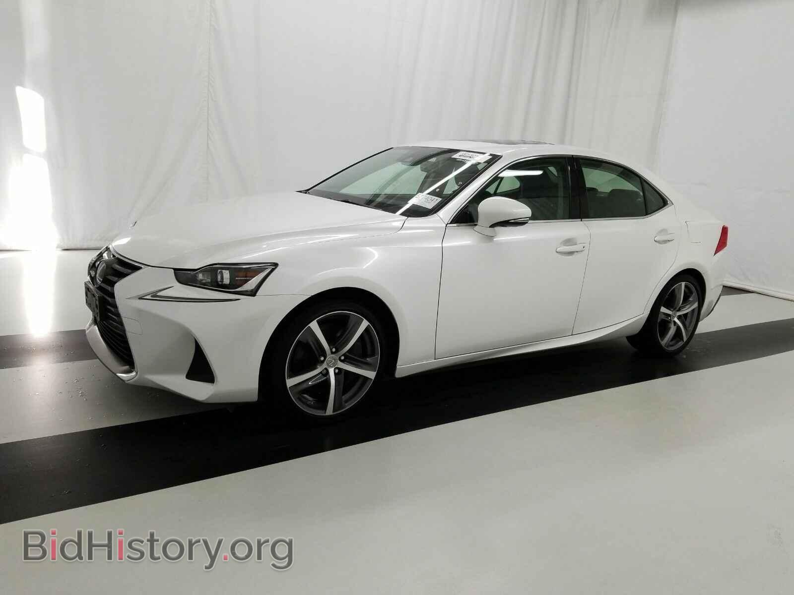 Фотография JTHCM1D22H5017432 - Lexus IS 2017