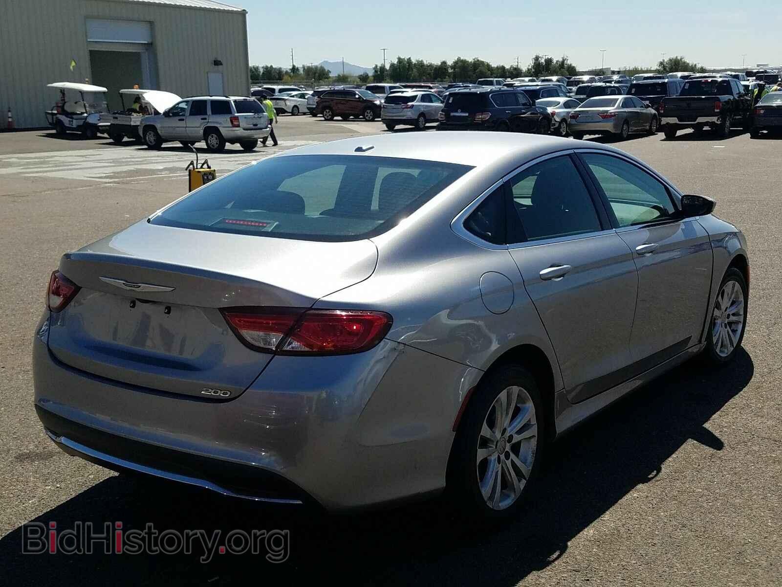 2016 Chrysler 200 - VIN: 1C3CCCAB6GN136981 - Фото 2