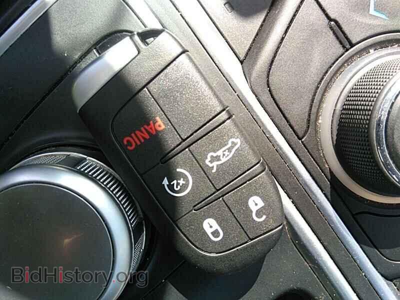 2016 Chrysler 200 - VIN: 1C3CCCAB6GN136981 - Фото 9