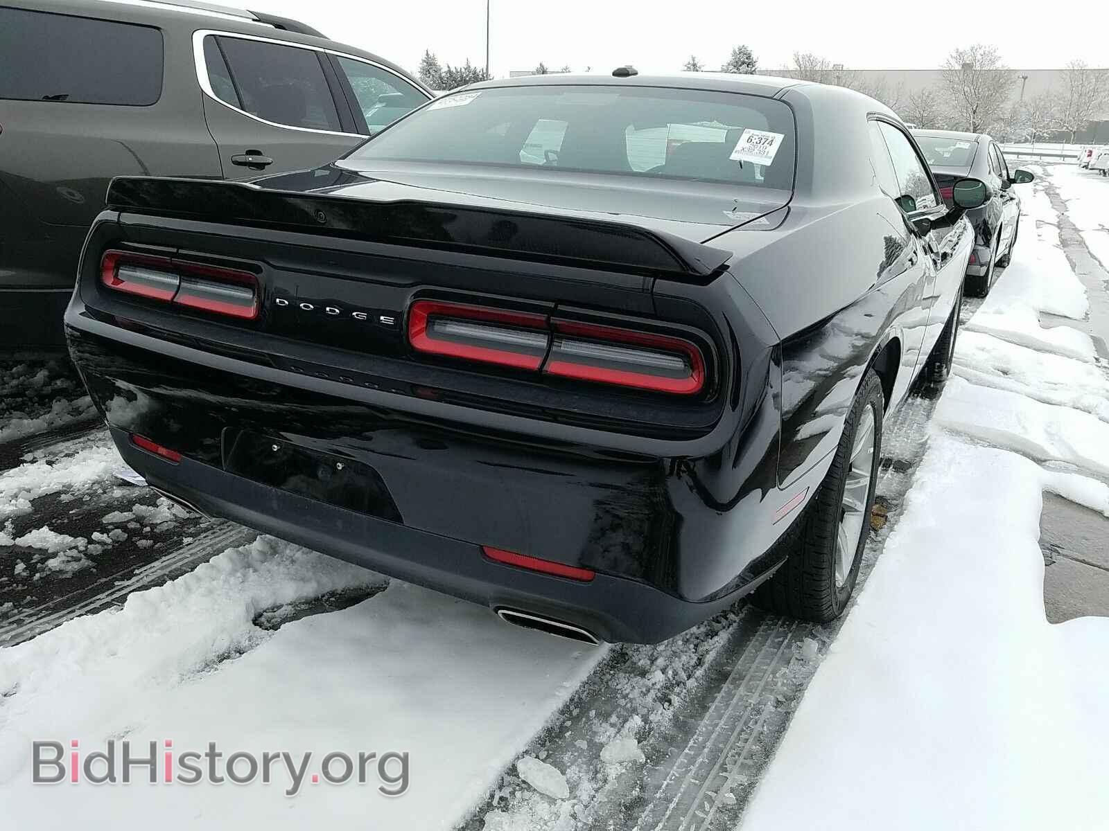 2019 Dodge Challenger - VIN: 2C3CDZAG5KH525432 - Photo 2