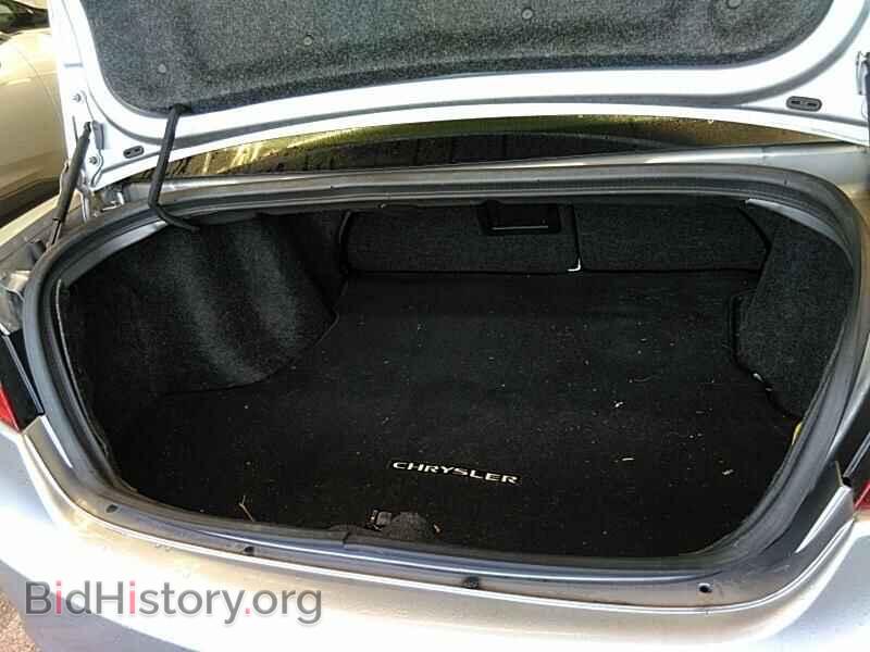 2013 Chrysler 200 - VIN: 1C3CCBCG2DN549768 - Фото 7