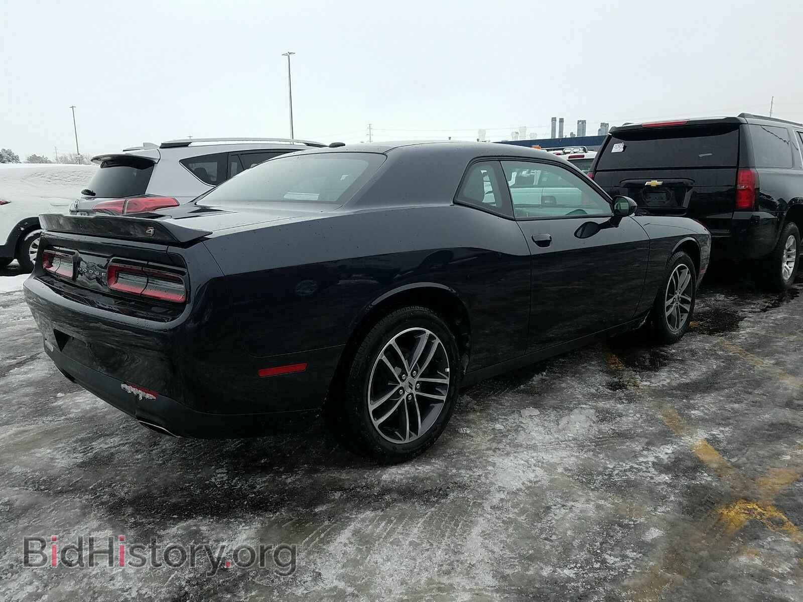 2019 Dodge Challenger - VIN: 2C3CDZGGXKH702497 - Photo 2
