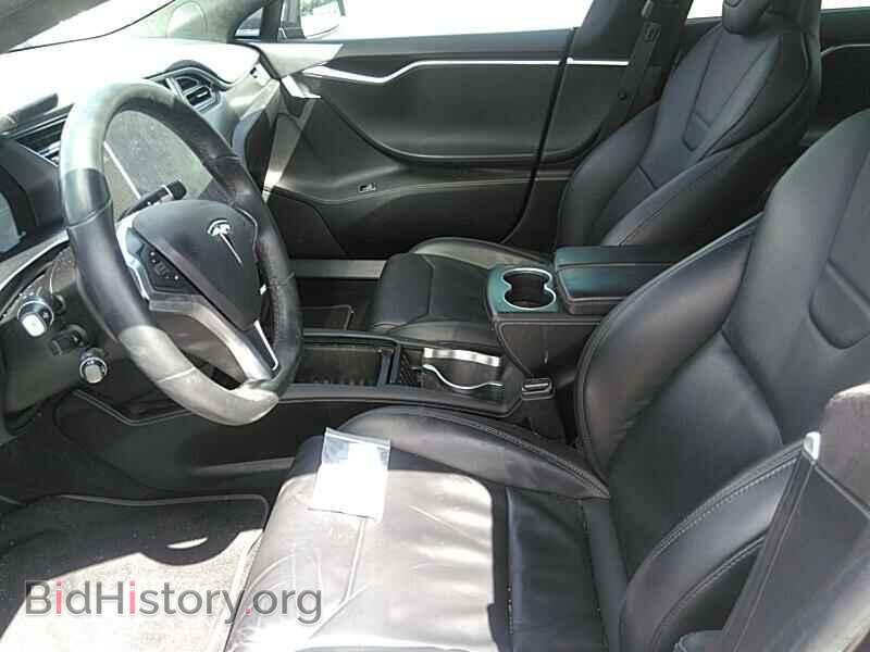 2017 Tesla Model S - VIN: 5YJSA1E44HF188395 - Фото 3