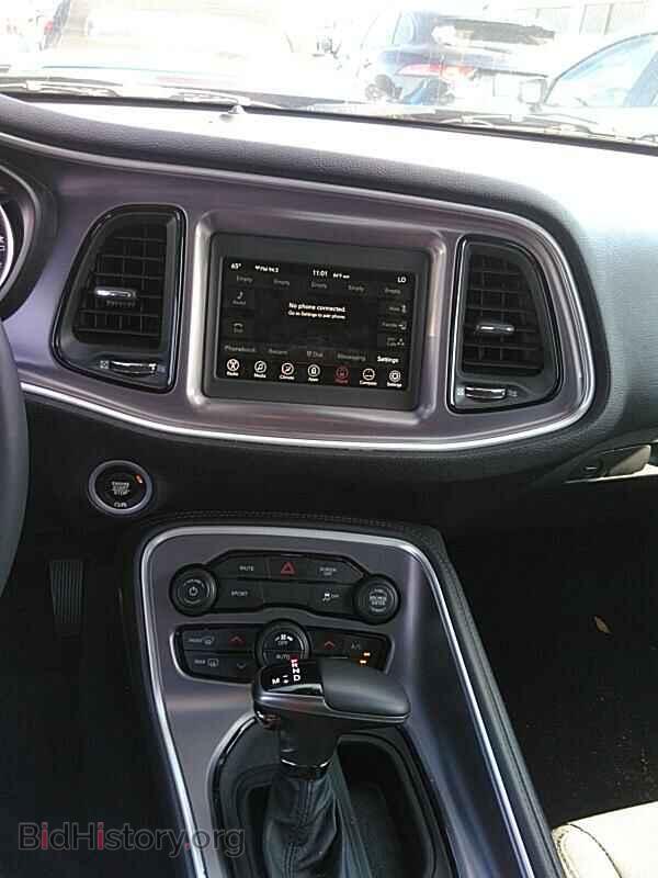 2019 Dodge Challenger - VIN: 2C3CDZAG2KH616075 - Фото 4