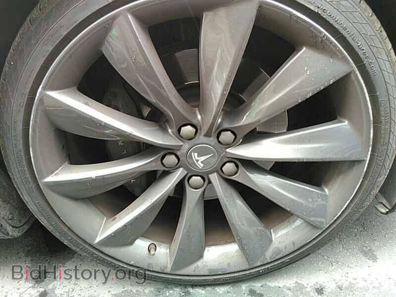 2016 Tesla Model S - VIN: 5YJSA1E17GF151684 - Фото 9