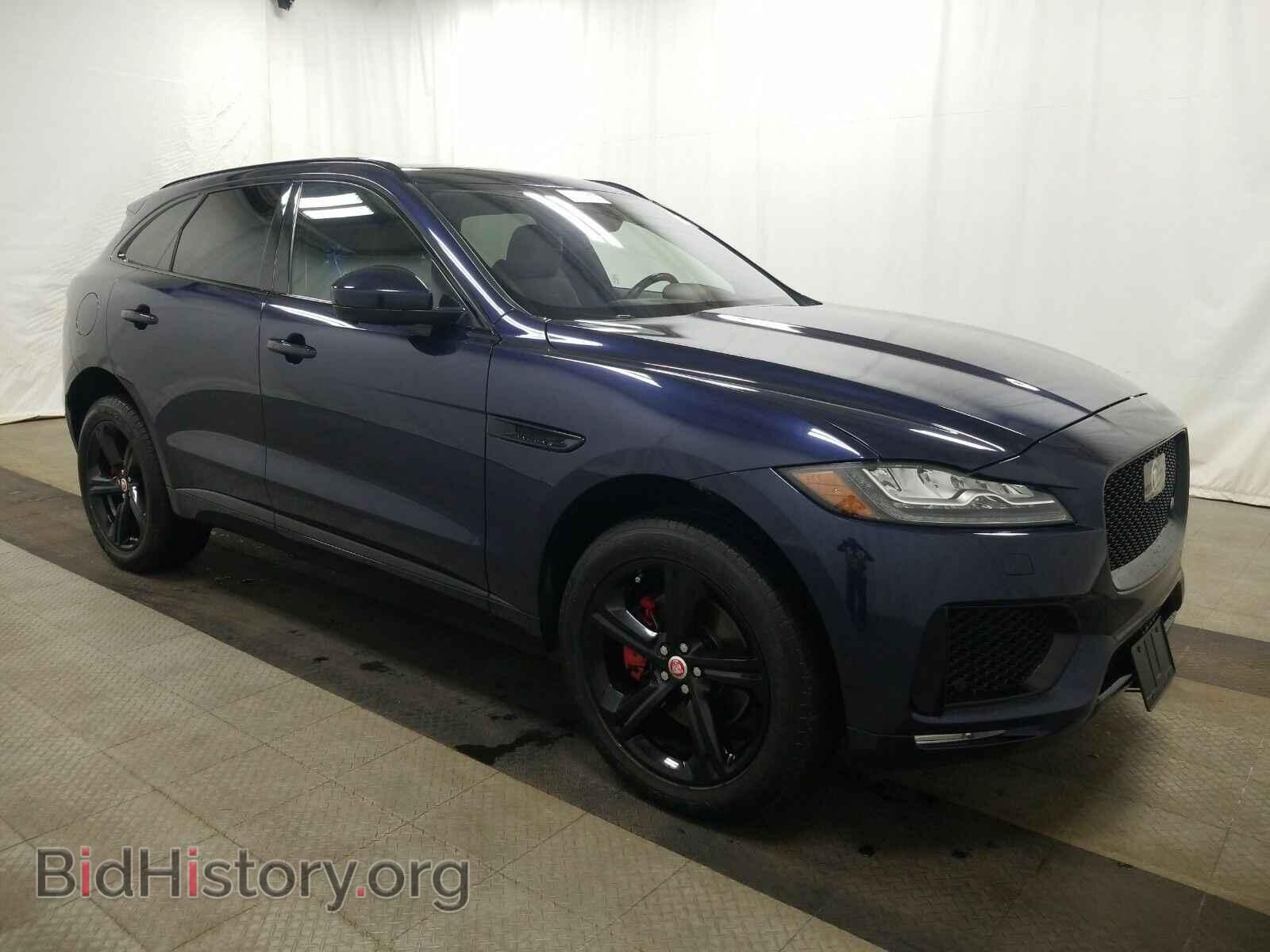 2017 Jaguar F-PACE - VIN: SADCM2BV4HA093217 - Photo 3