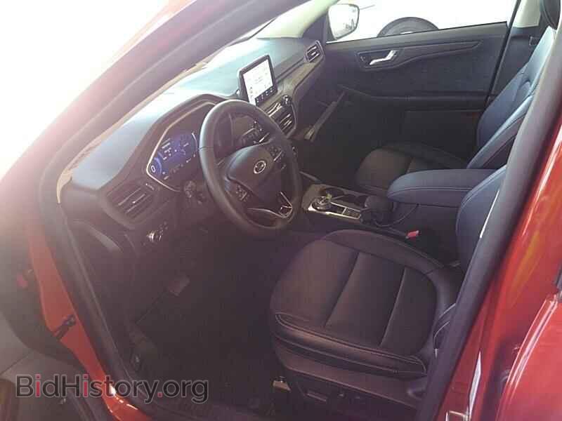2020 Ford Escape - VIN: 1FMCU9J94LUA58706 - Photo 3