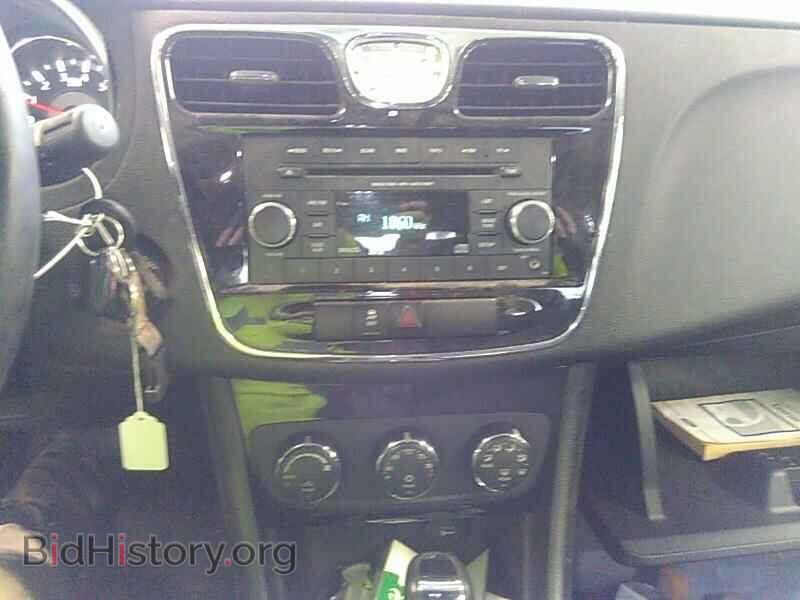 2013 Chrysler 200 - VIN: 1C3CCBBB4DN621219 - Фото 4