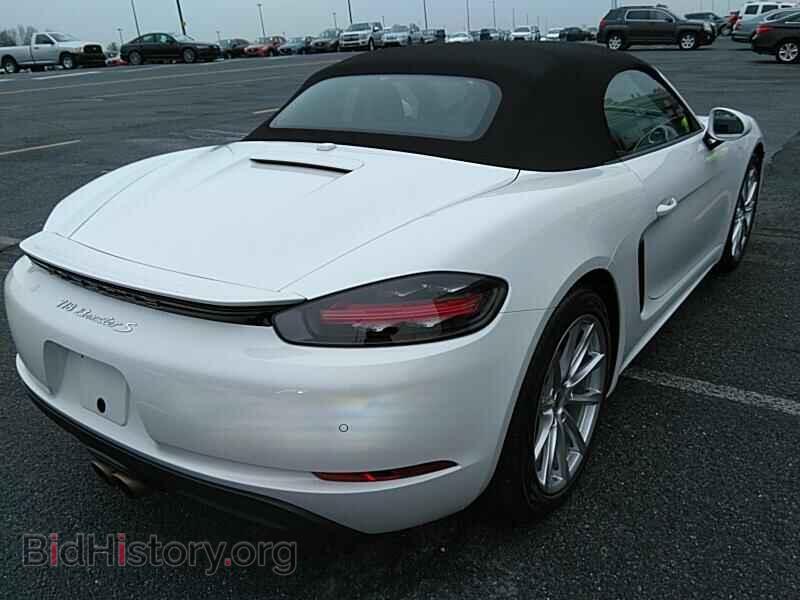 2018 Porsche 718 Boxster - VIN: WP0CB2A89JS228480 - Фото 2