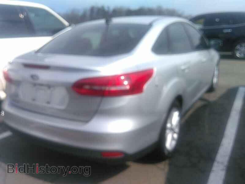 2015 Ford Focus - VIN: 1FADP3F26FL366341 - Photo 2
