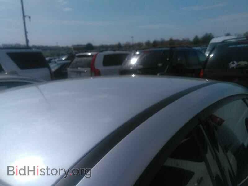 2015 Ford Focus - VIN: 1FADP3F26FL366341 - Photo 8