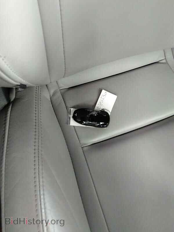 2016 Tesla Model S - VIN: 5YJSA1E19GF173900 - Фото 10