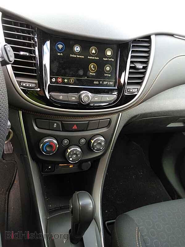 2019 Chevrolet Trax - VIN: 3GNCJKSB3KL298920 - Фото 4