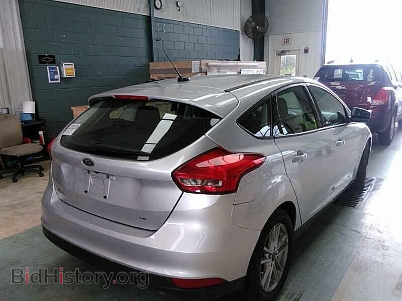 2018 Ford Focus - VIN: 1FADP3K29JL308691 - Фото 2