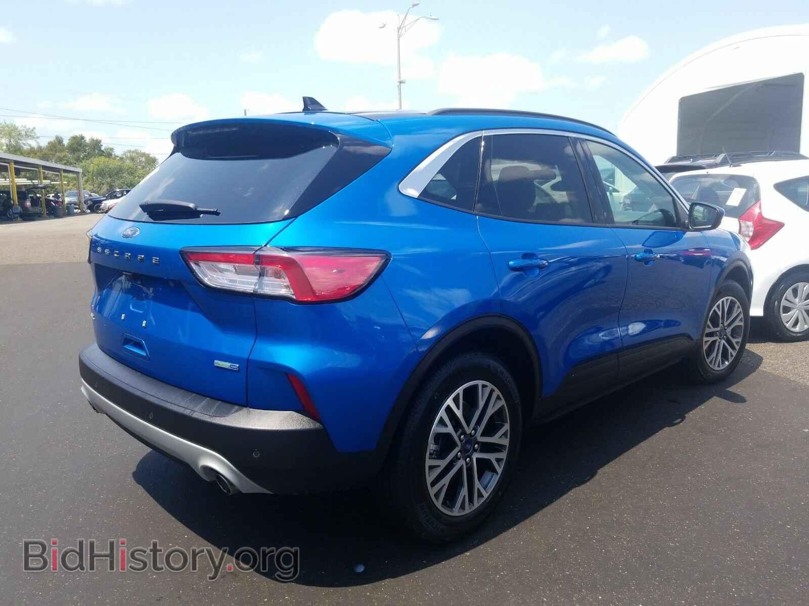 2020 Ford Escape - VIN: 1FMCU9H65LUA37245 - Photo 2