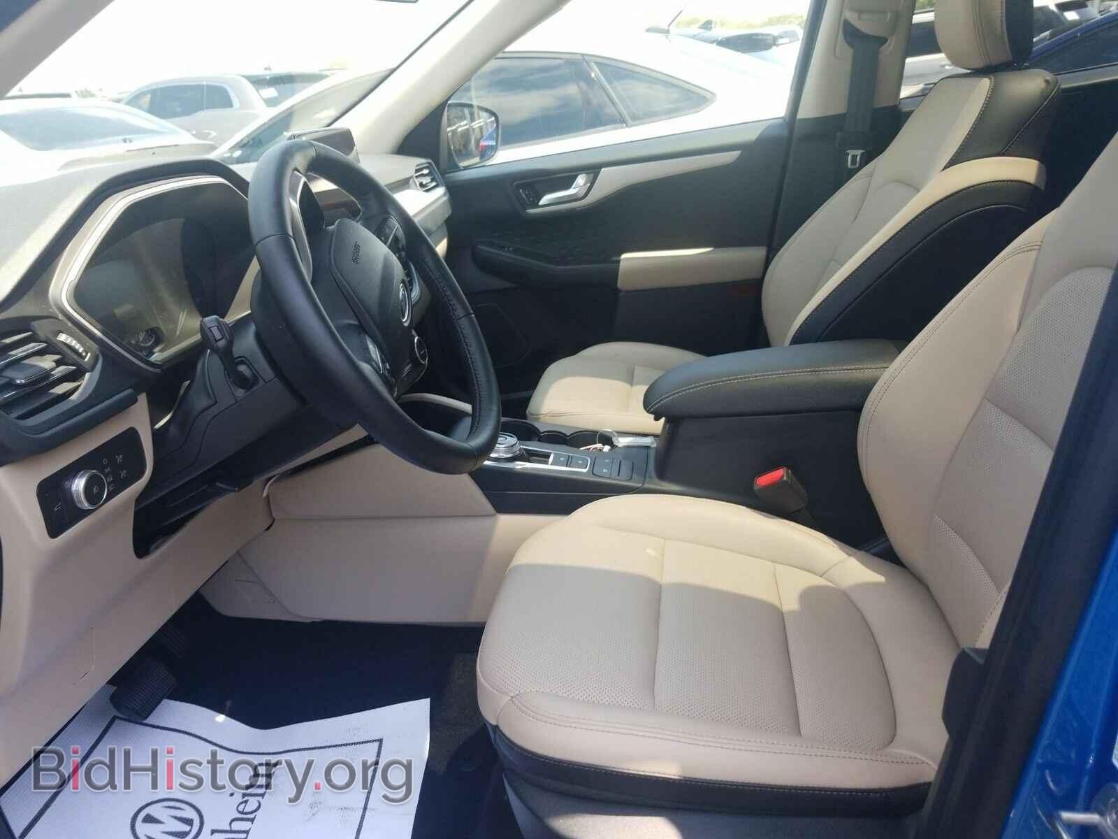 2020 Ford Escape - VIN: 1FMCU9H65LUA37245 - Photo 3