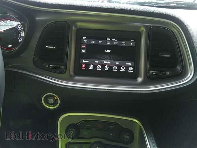 2019 Dodge Challenger - VIN: 2C3CDZGG1KH712965 - Photo 4