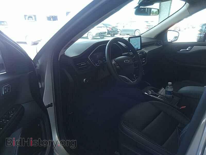 2020 Ford Escape - VIN: 1FMCU9H68LUA37238 - Photo 3