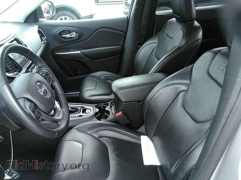 2019 Jeep Cherokee - VIN: 1C4PJLDB1KD170405 - Фото 3