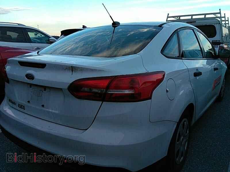 2015 Ford Focus - VIN: 1FADP3E20FL350539 - Photo 2