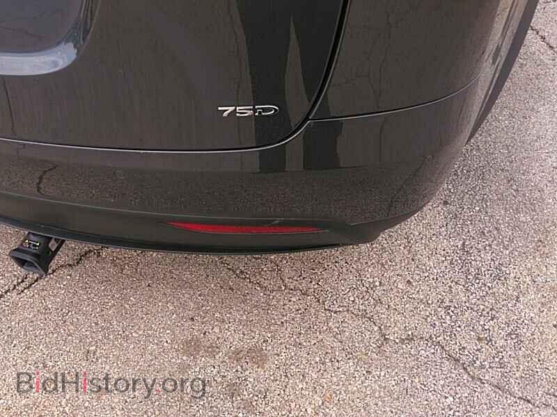 2018 Tesla Model X - VIN: 5YJXCAE24JF104399 - Фото 9