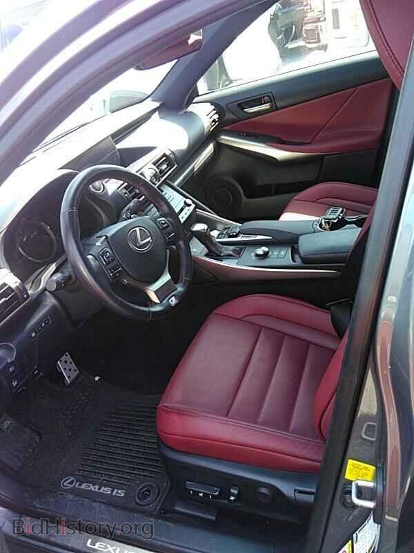 2017 Lexus IS - VIN: JTHCE1D26H5014059 - Фото 3