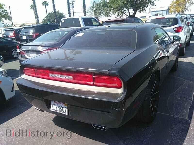 2014 Dodge Challenger - VIN: 2C3CDYAG9EH204069 - Фото 2